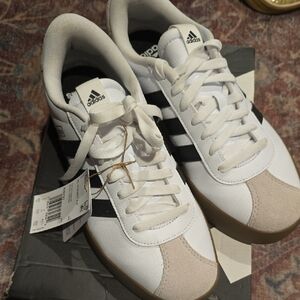 VL Court 3.0 Adidas White and Black Casual Sneakers